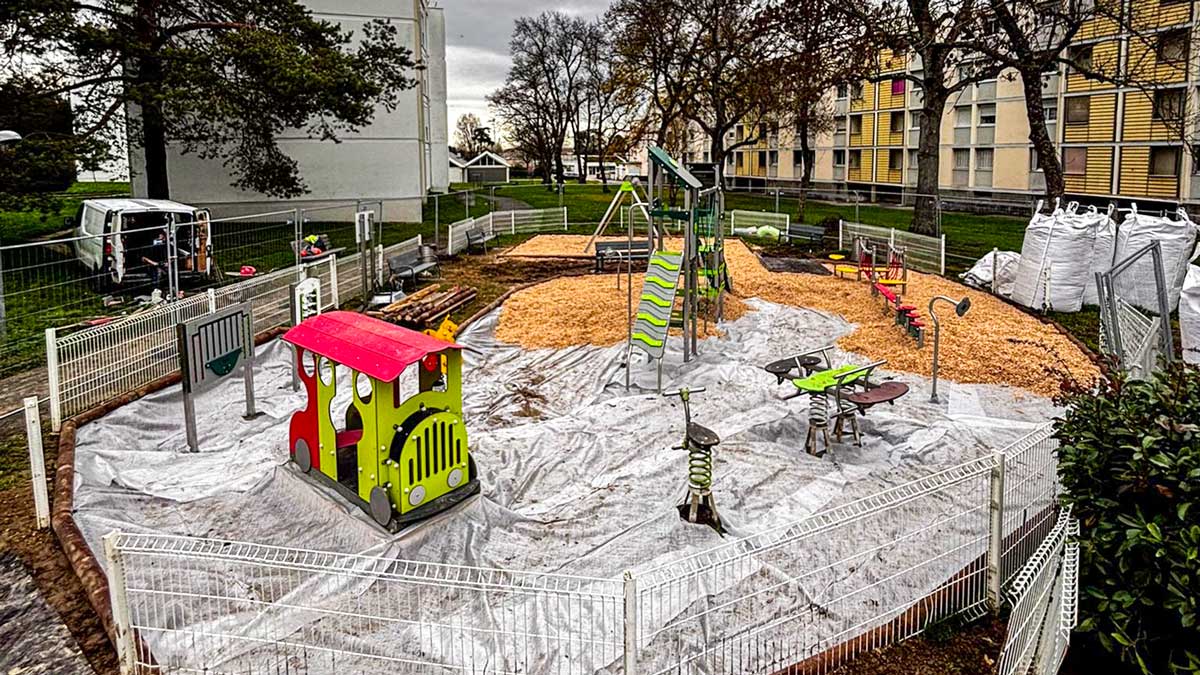 Aire de jeux - Anse (Rhône)